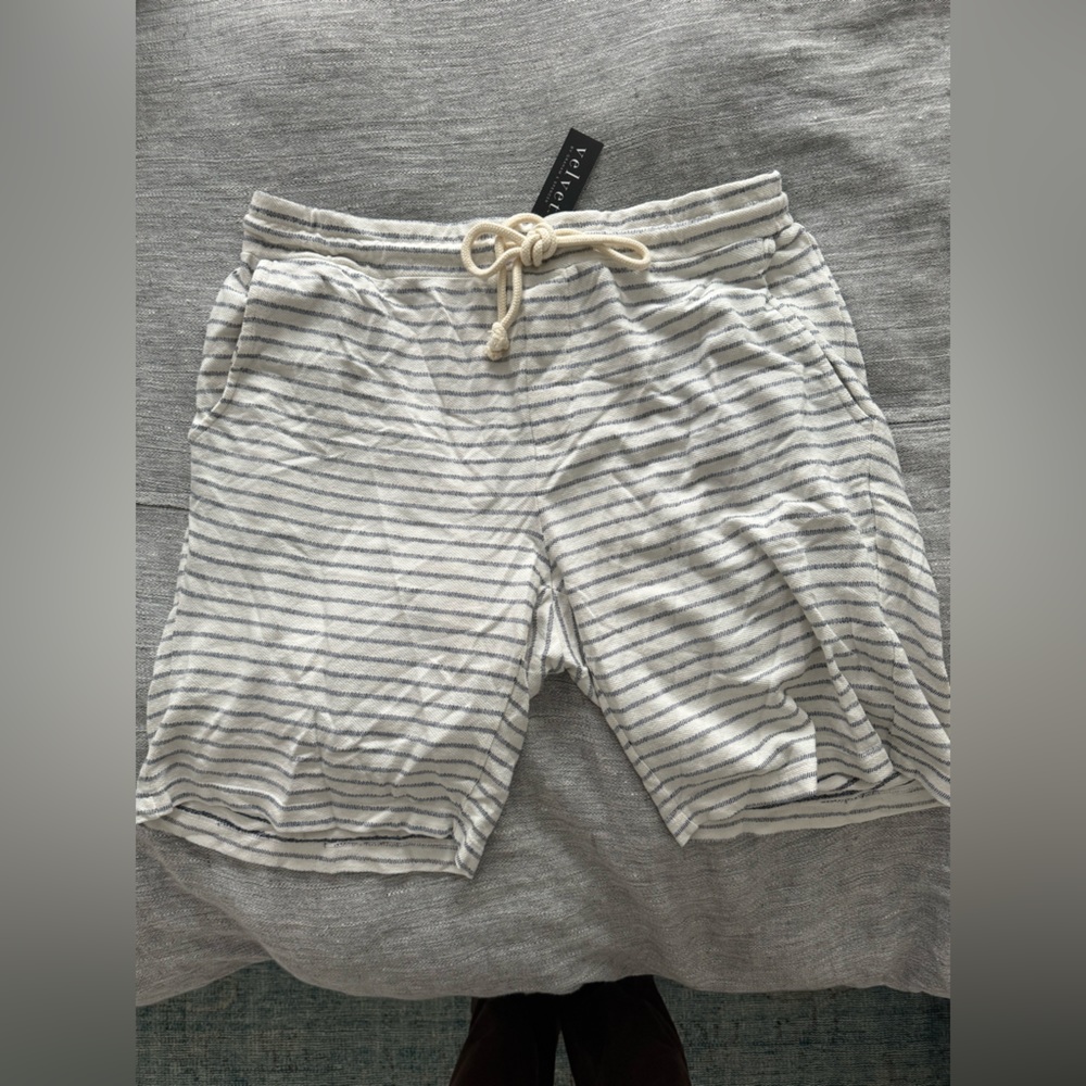 VELVET BY GRAHAM & SPENCER STRIPED SHORTS
